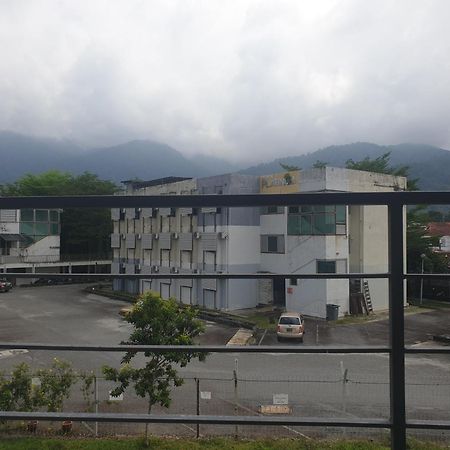 Unisuites Roomstay Kampar Exterior foto